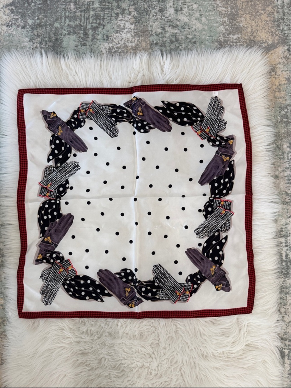 💯 Silk Polka Dot & Glove Print Scarf